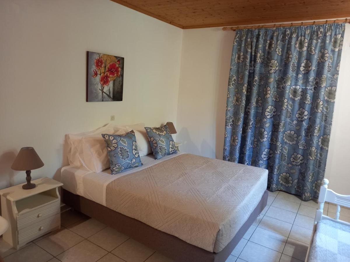 Marketos Apartments Svoronata Luaran gambar