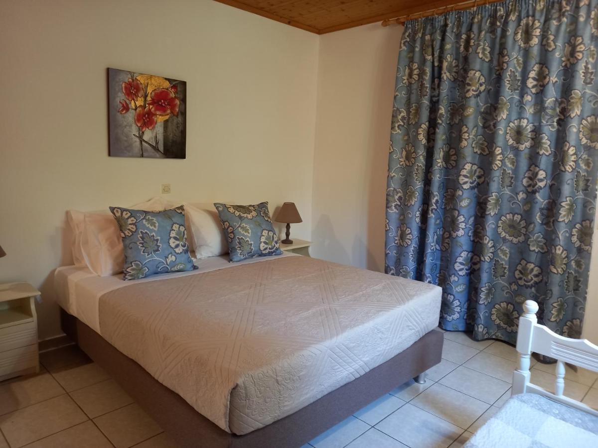 Marketos Apartments Svoronata Luaran gambar