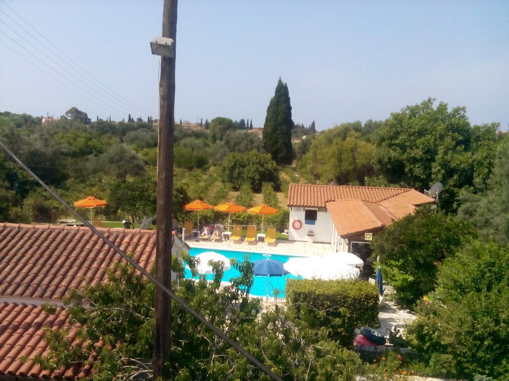 Marketos Apartments Svoronata Luaran gambar