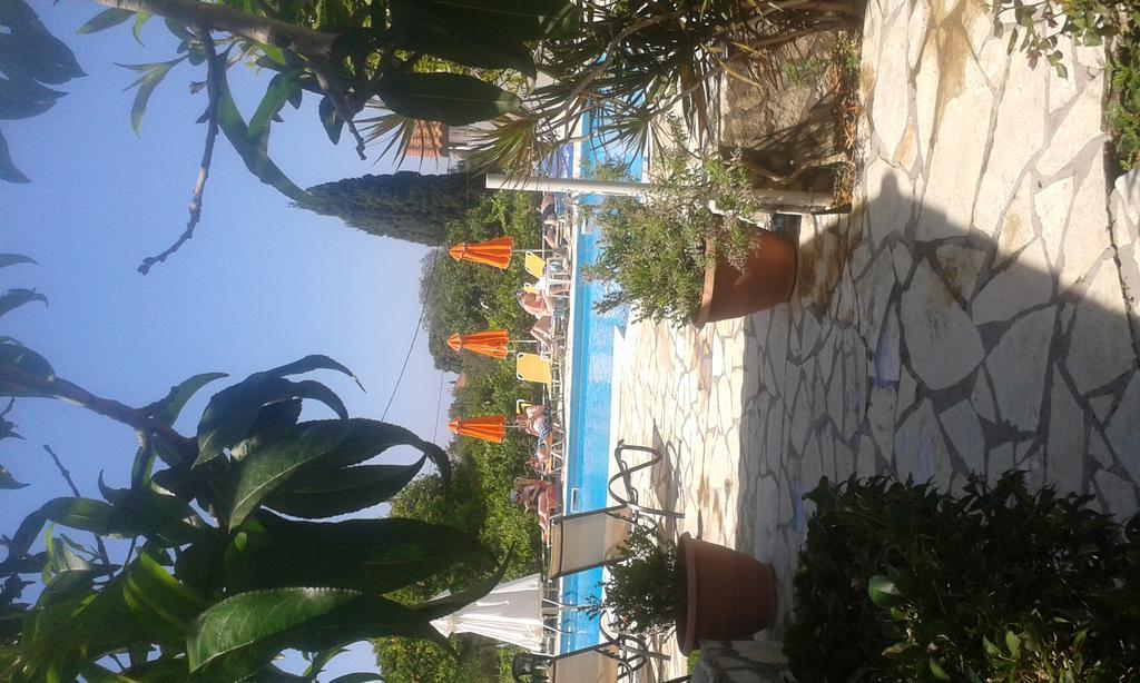 Marketos Apartments Svoronata Luaran gambar