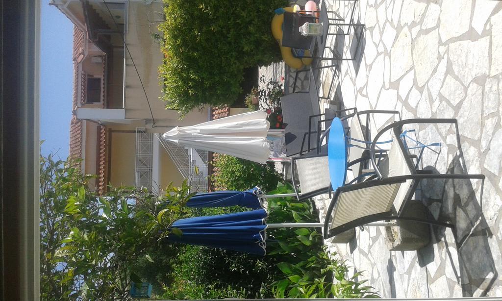 Marketos Apartments Svoronata Luaran gambar