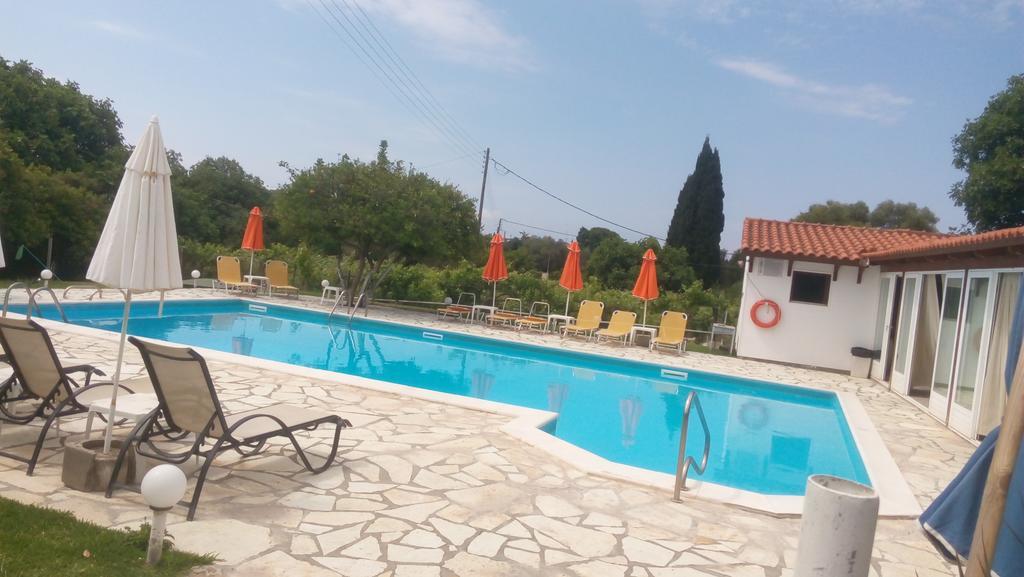 Marketos Apartments Svoronata Luaran gambar