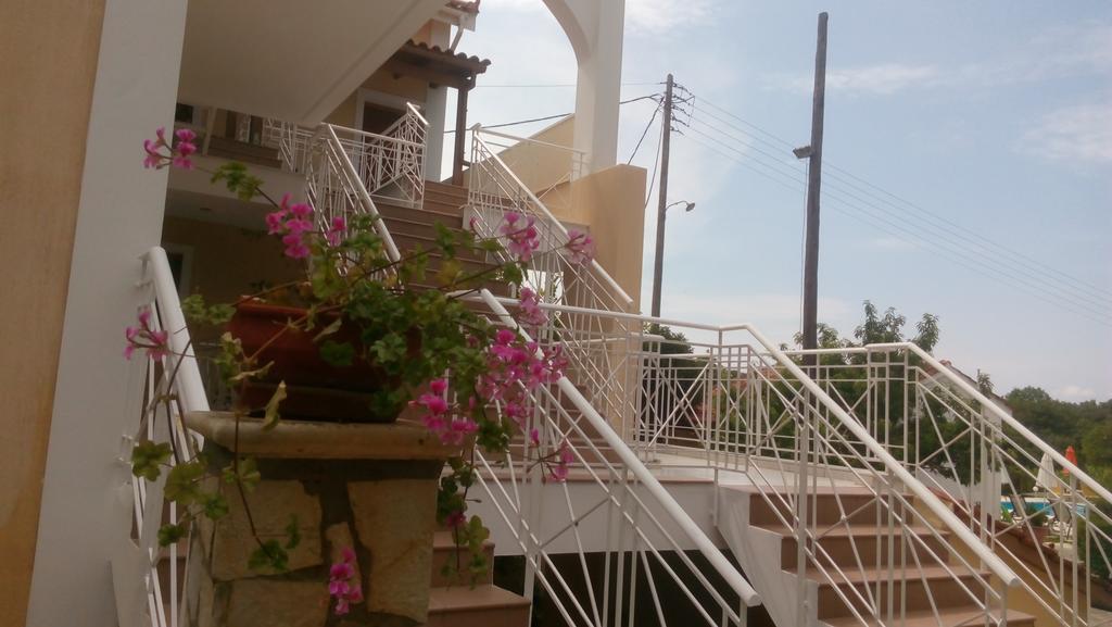 Marketos Apartments Svoronata Luaran gambar