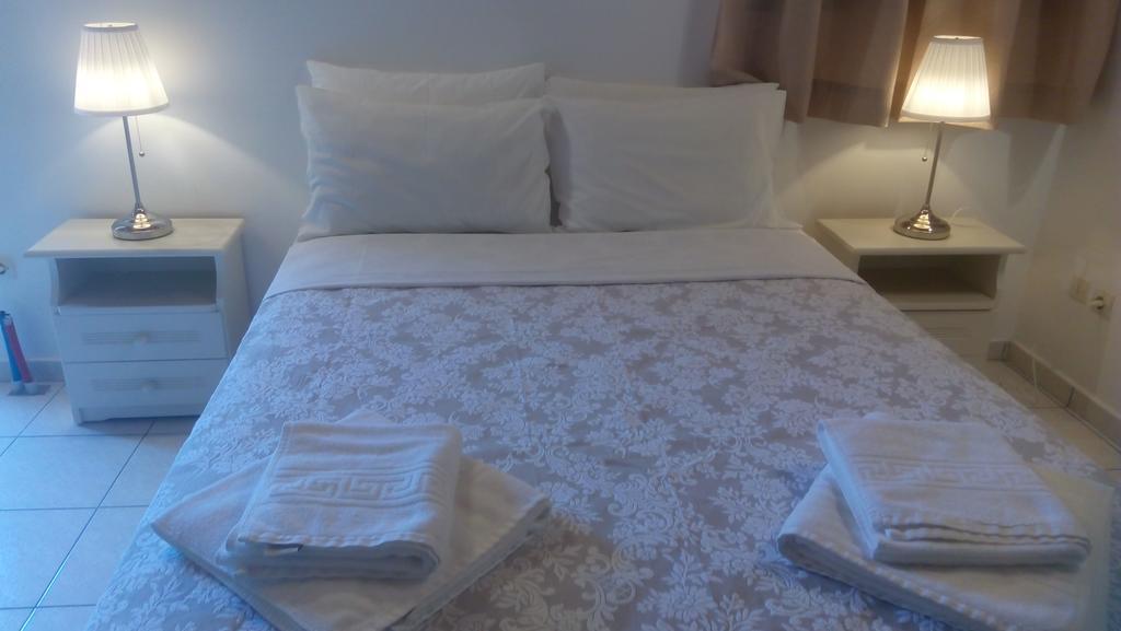 Marketos Apartments Svoronata Luaran gambar