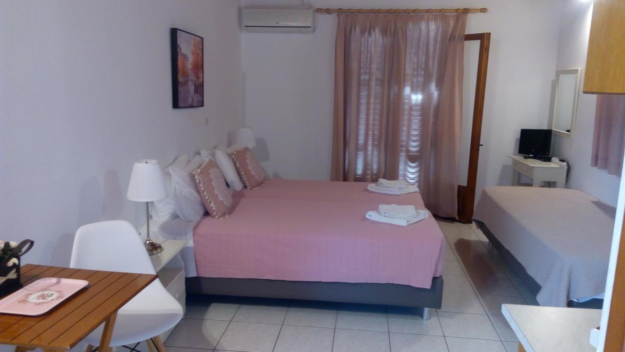 Marketos Apartments Svoronata Luaran gambar