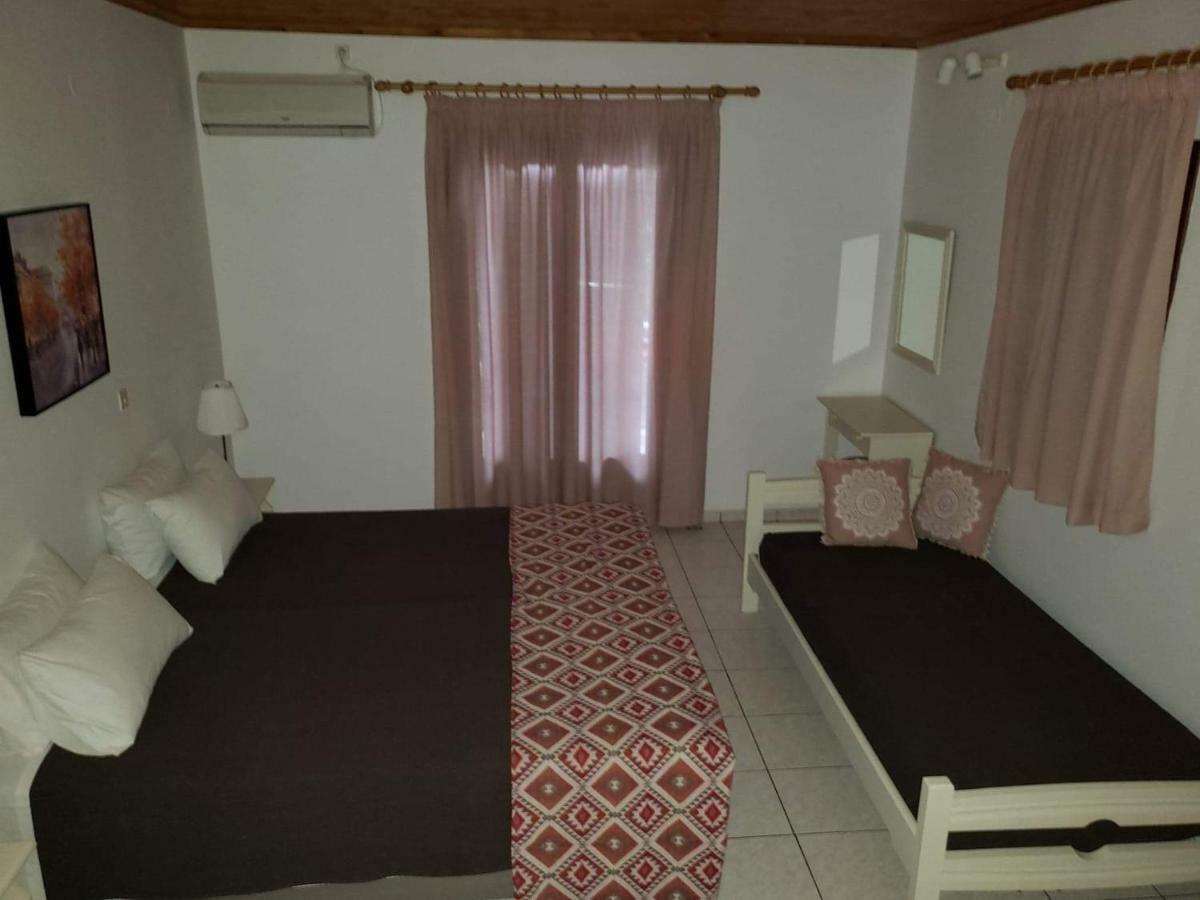 Marketos Apartments Svoronata Luaran gambar